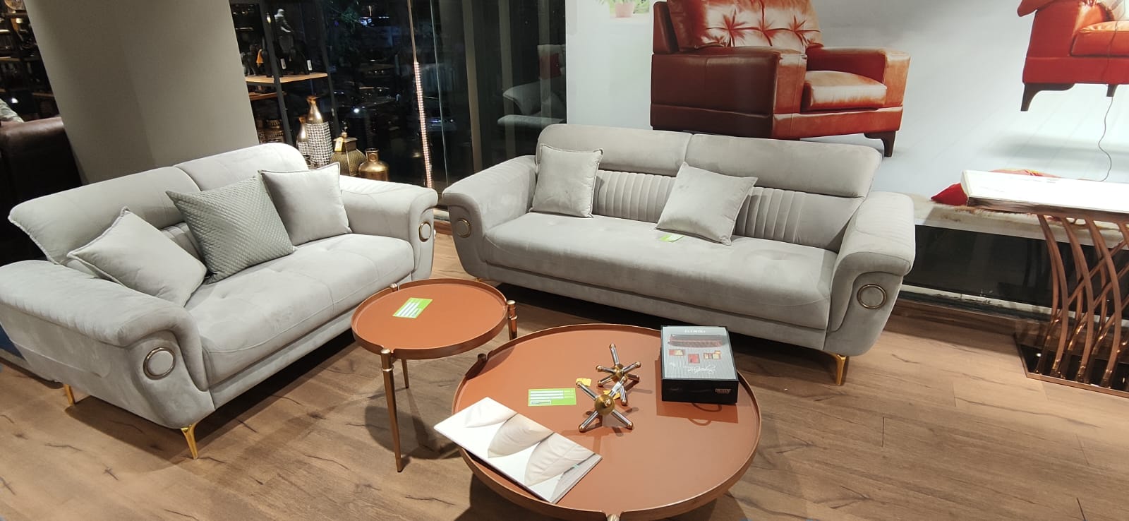 3+2 Sofa 