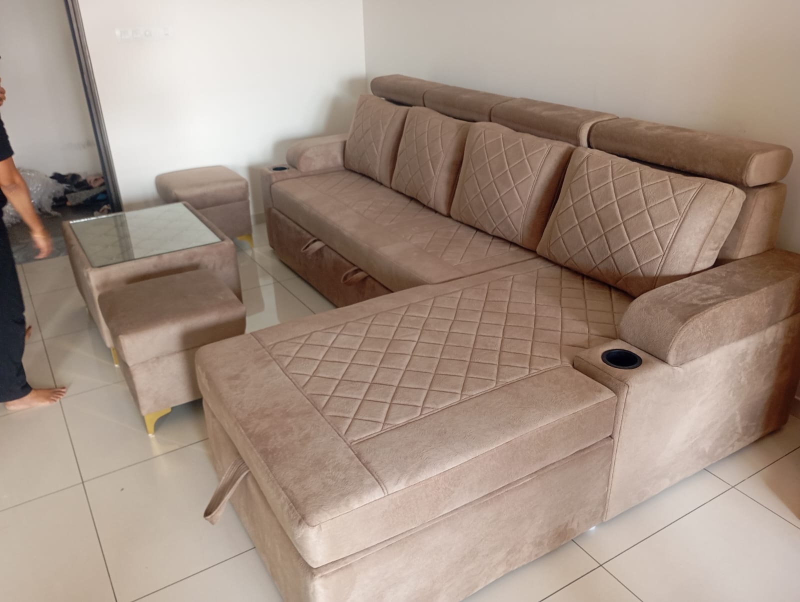 L Shape sofa cumbed