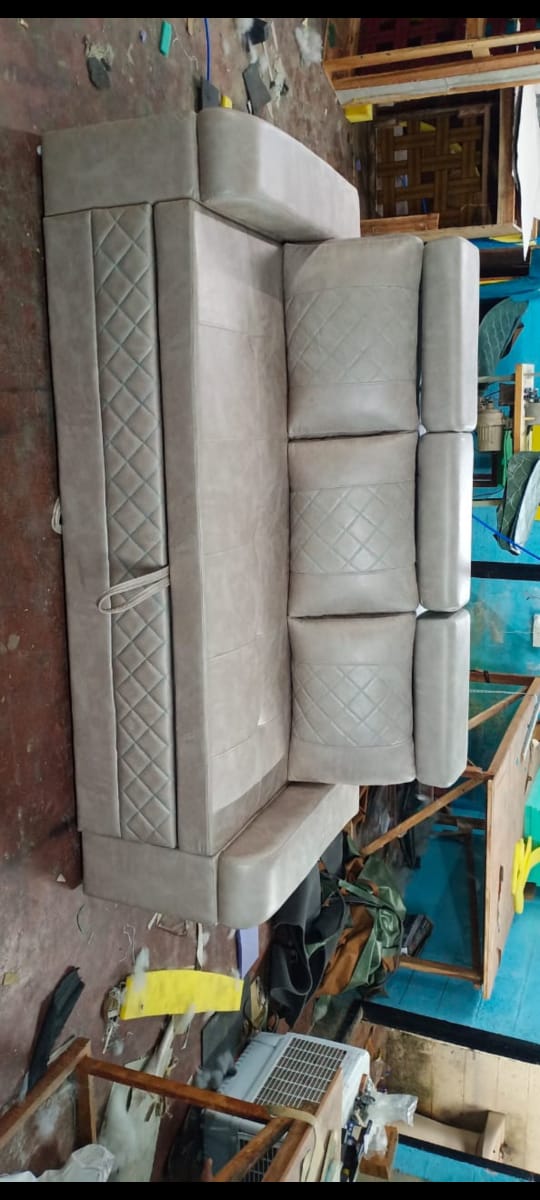 3 Seater Cum Bed
